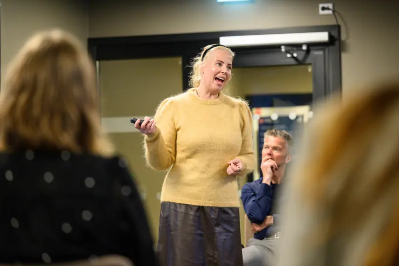 20260409 NZ93911 Web